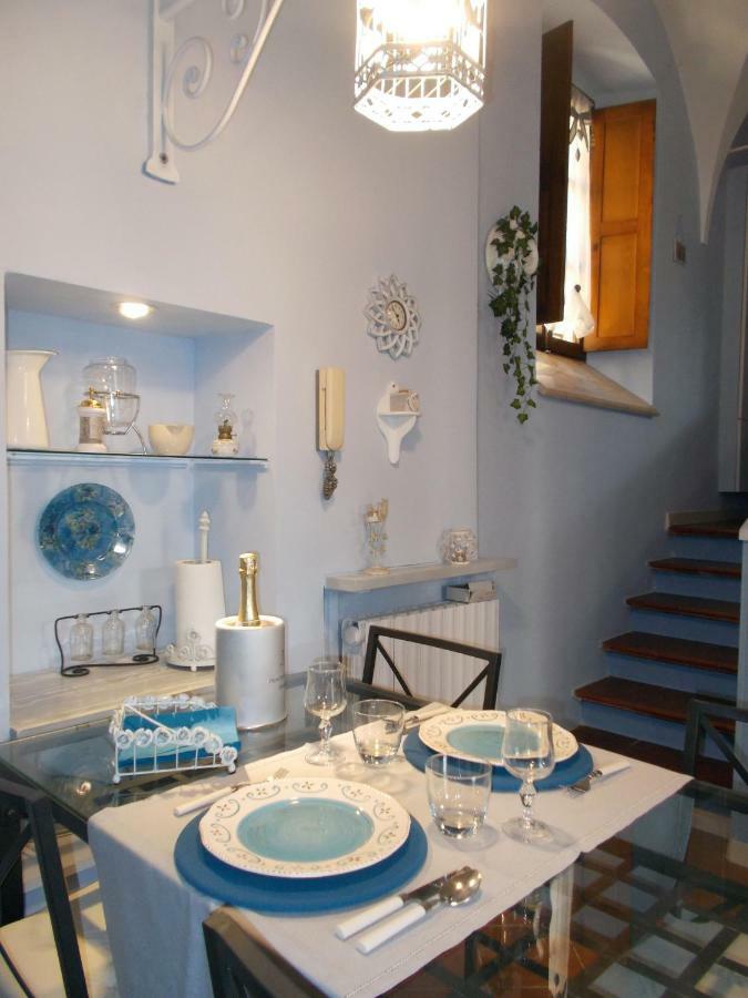 “La Loggia” Apartment กาซาเล มอนแฟร์ราโต ภายนอก รูปภาพ
