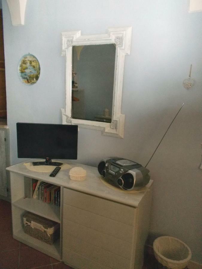 “La Loggia” Apartment กาซาเล มอนแฟร์ราโต ภายนอก รูปภาพ